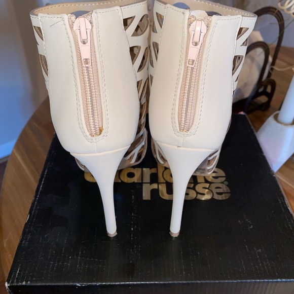 Nude heels - Picture 5 of 6